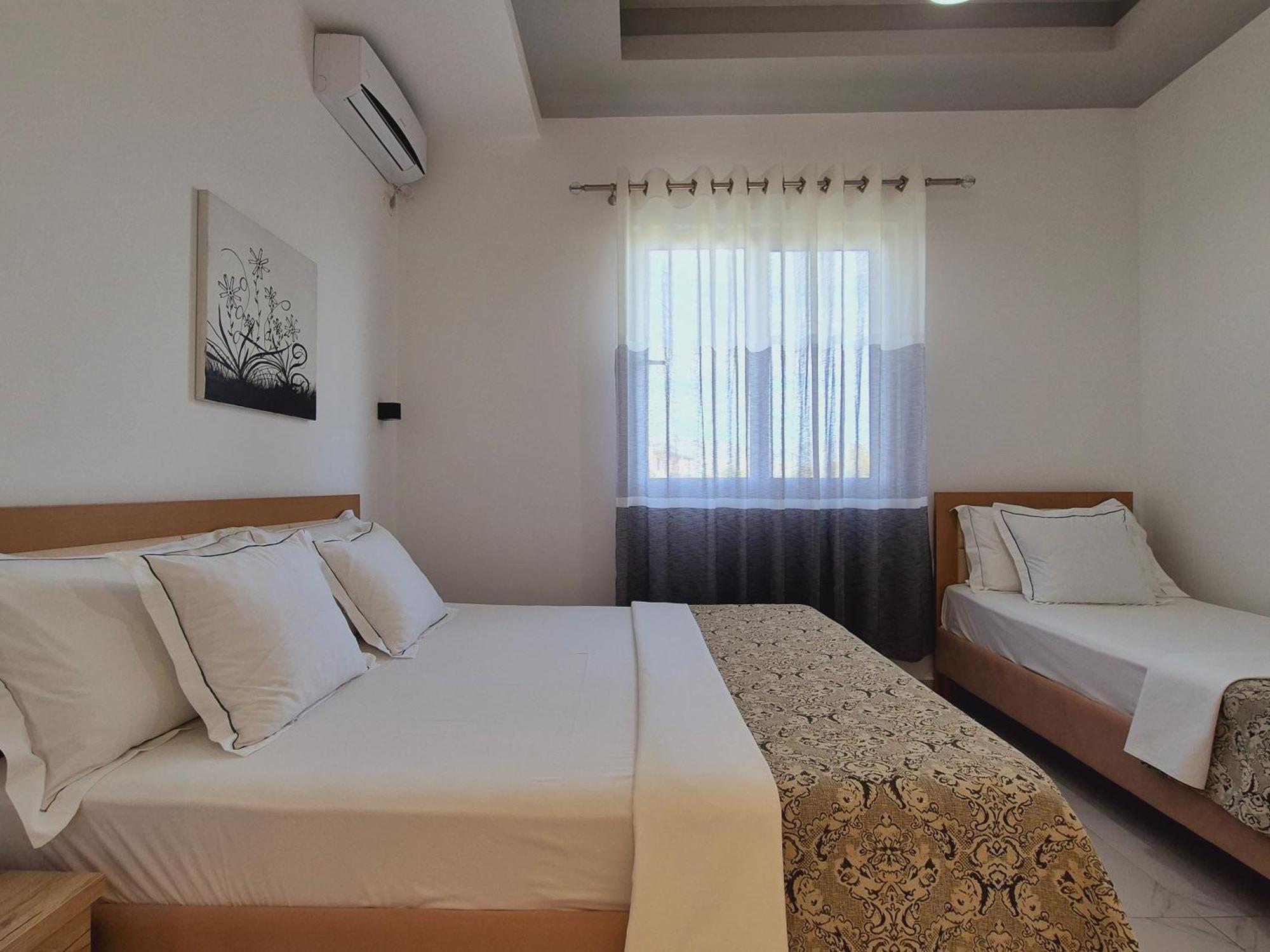 Villa Josana Sarandë 外观 照片